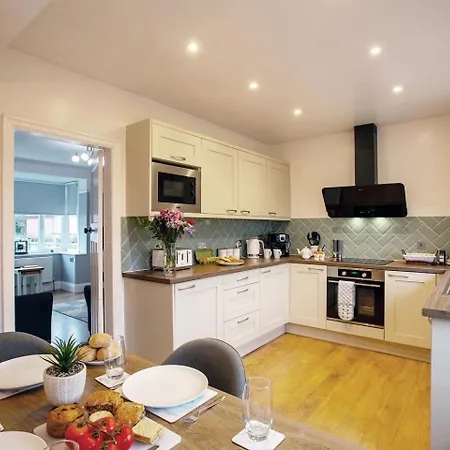 Stylish And Cosy In The Heart Of Yorkshire בית נופש לידס